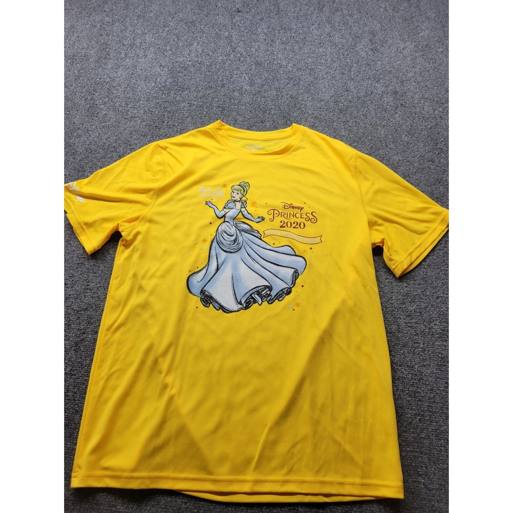 RunDisney 2020 Princess Half Marathon Cinderella Yellow Shirt Mens Medium 13.1